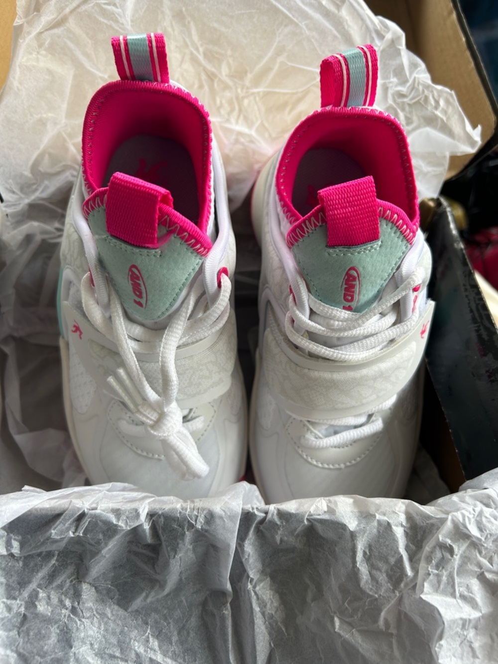 Air AND1 Gamma 4.0 Kids White and Pink BASKETBALL Sneakers Size 1